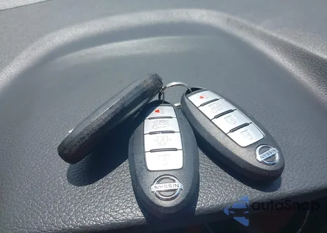 2015 Nissan Rogue S/Sl/Sv z USA, uszkodzony, nr VIN 5N1AT2MV8FC773718